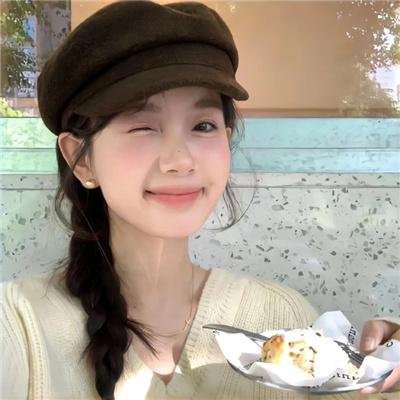 她房间里的云海报